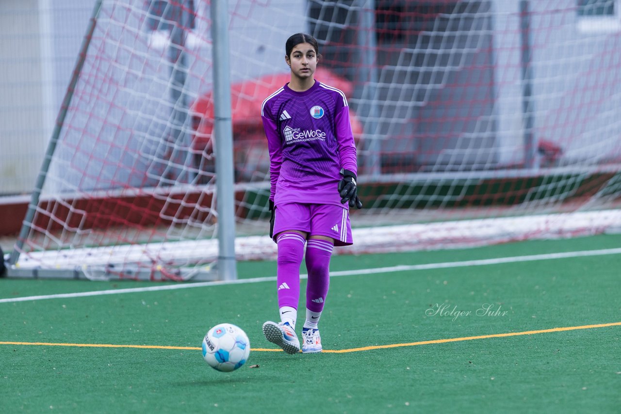 Bild 243 - F VfL Pinneberg - USC Paloma : Ergebnis: 1:4